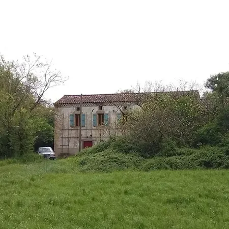 Maison Accueillante Avec Jardin A Sainte-suzanne * Sainte-Suzanne (Ariege)