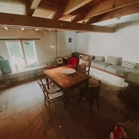 Maison Accueillante Avec Jardin à Sainte-suzanne